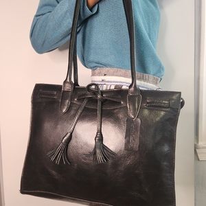 Office/Business tote leather bag.